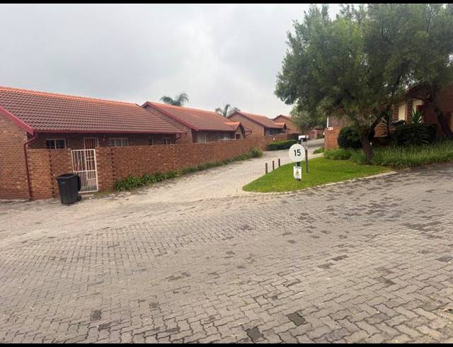 2 BEDROOM APARTMENT FOR SALE IN THE REEDS